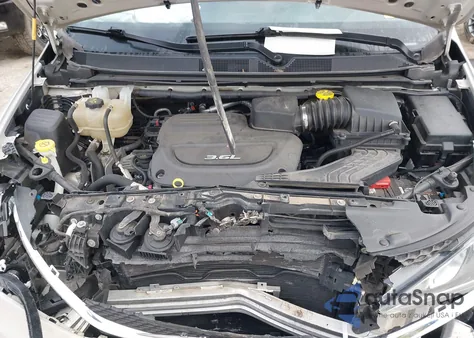 2017 Chrysler Pacifica Touring-L из США, поврежденный, VIN 2C4RC1BG5HR621802